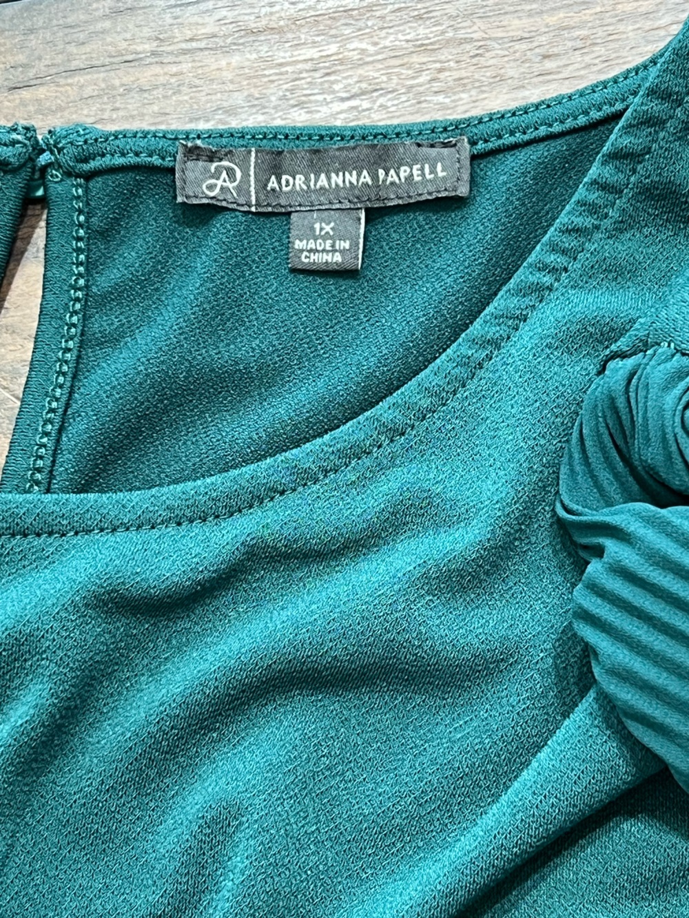 Adrianna Papell Plus Size 1X Dark Green Pullover Blouse Top 3/4 Balloon Sleeves - Picture 7 of 10